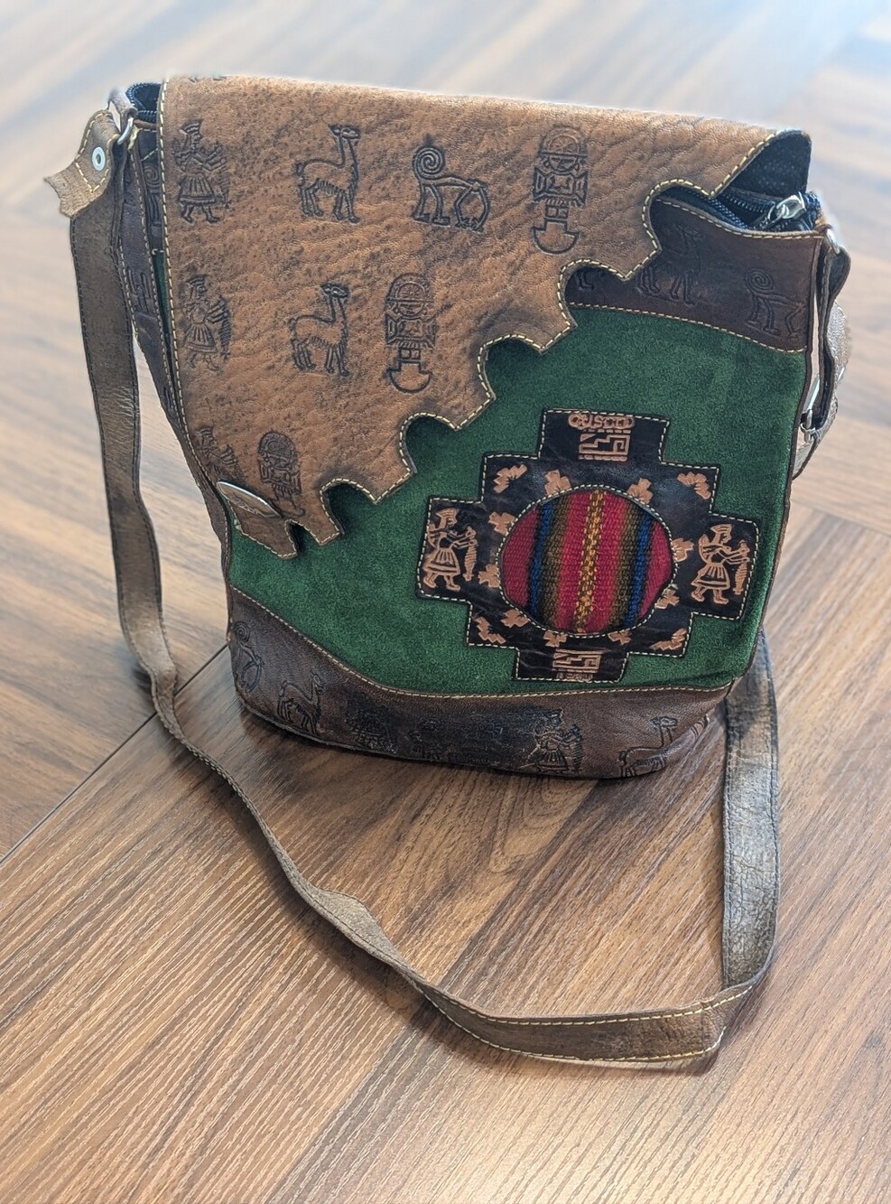 Arte Peruano Handcrafted Tooled Leather Boho Crossbody Bag Green Suede Cusco